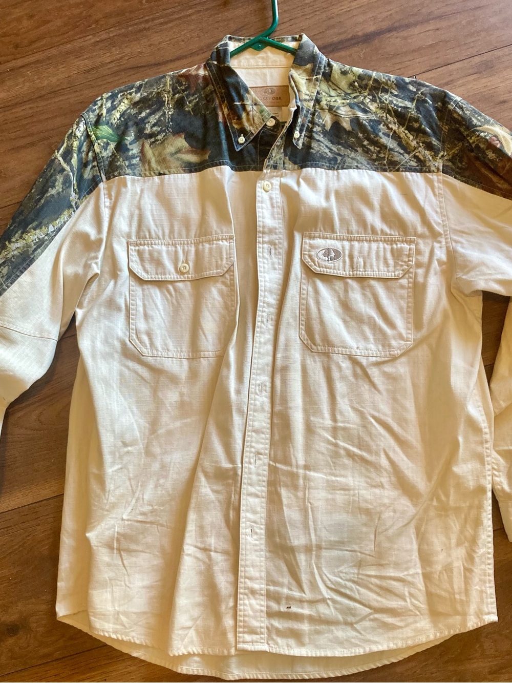 Men’s Large Hunting Button Up Shirt White Camo Long Sleeve Like New